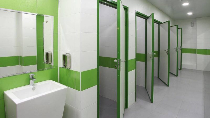 Характеристики сантехнических кабинок
